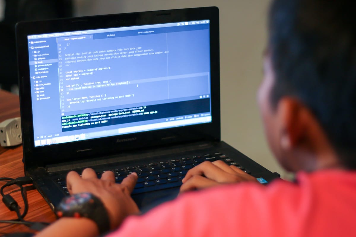 Which Programming Language Should we Learn First?